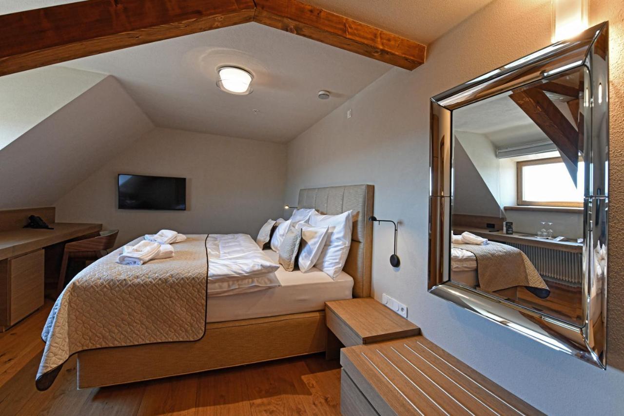 Lotrinsky Hotel Velké Pavlovice Εξωτερικό φωτογραφία