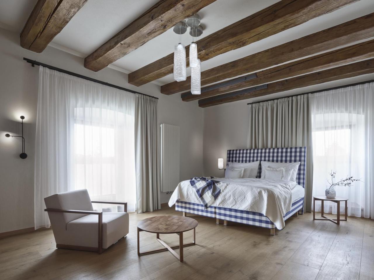 Lotrinsky Hotel Velké Pavlovice Εξωτερικό φωτογραφία